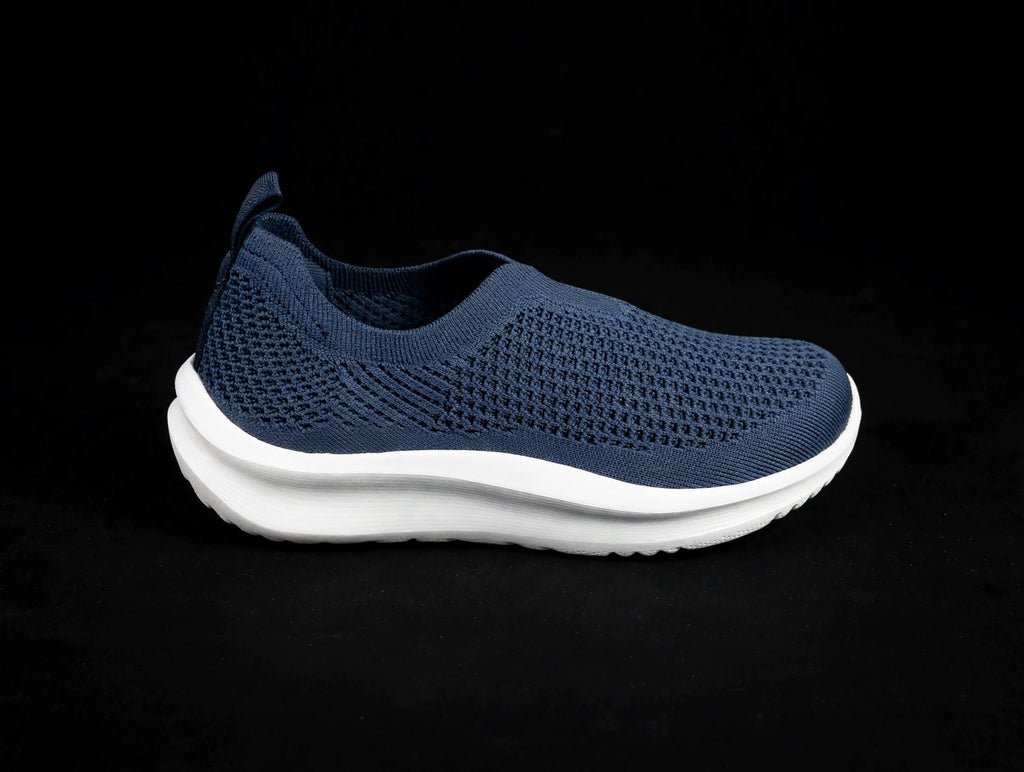 Clarks Cloudsteppers "Solevana Knit" — Navy — Women's 8W