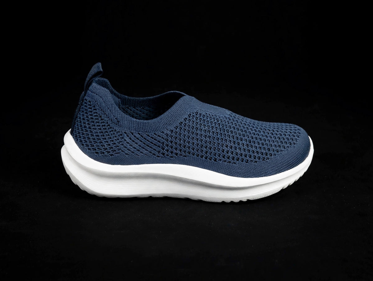 Clarks Cloudsteppers "Solevana Knit" — Navy — Women's 8W