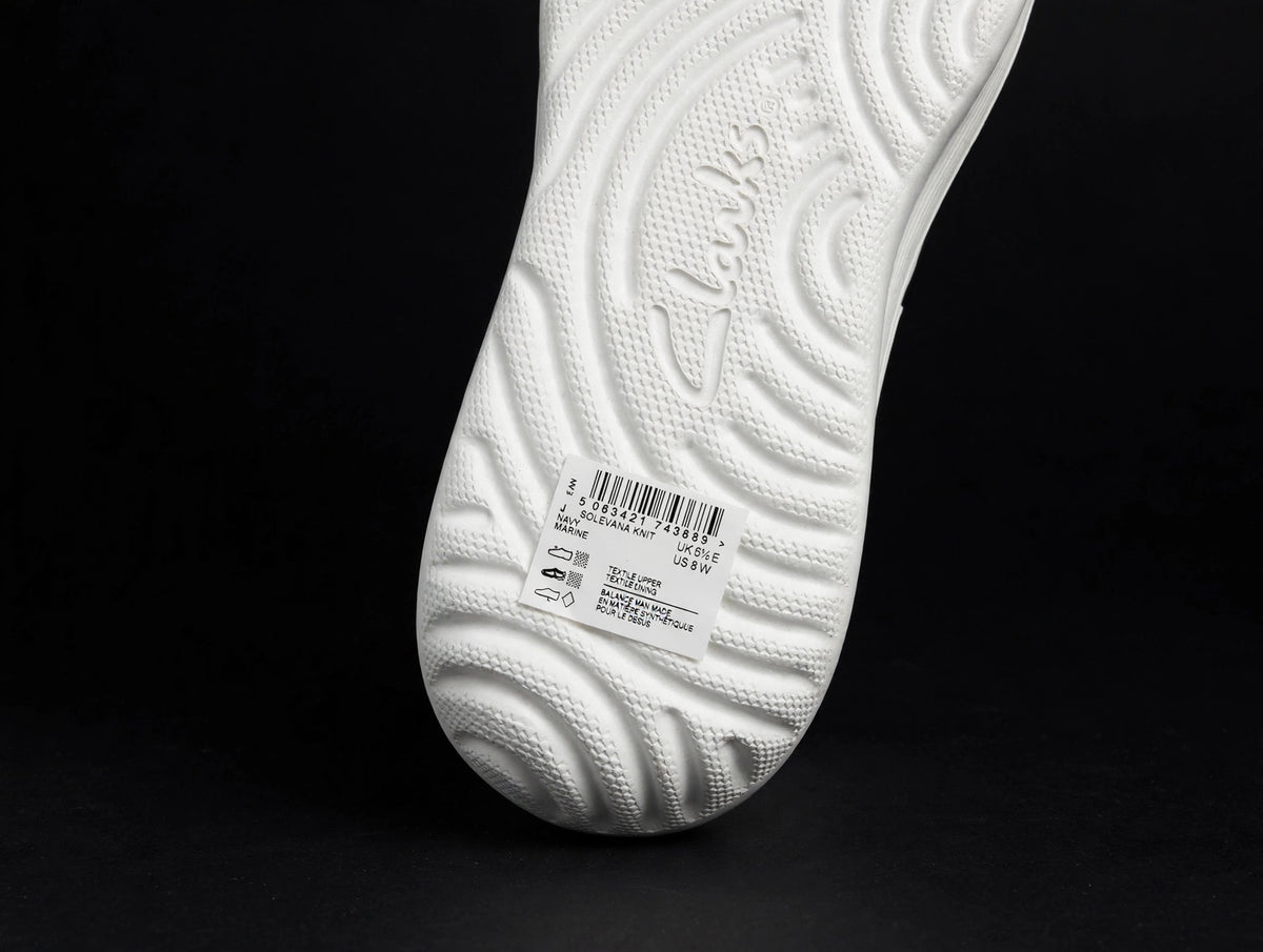 Clarks Cloudsteppers "Solevana Knit" — Navy — Women's 8W