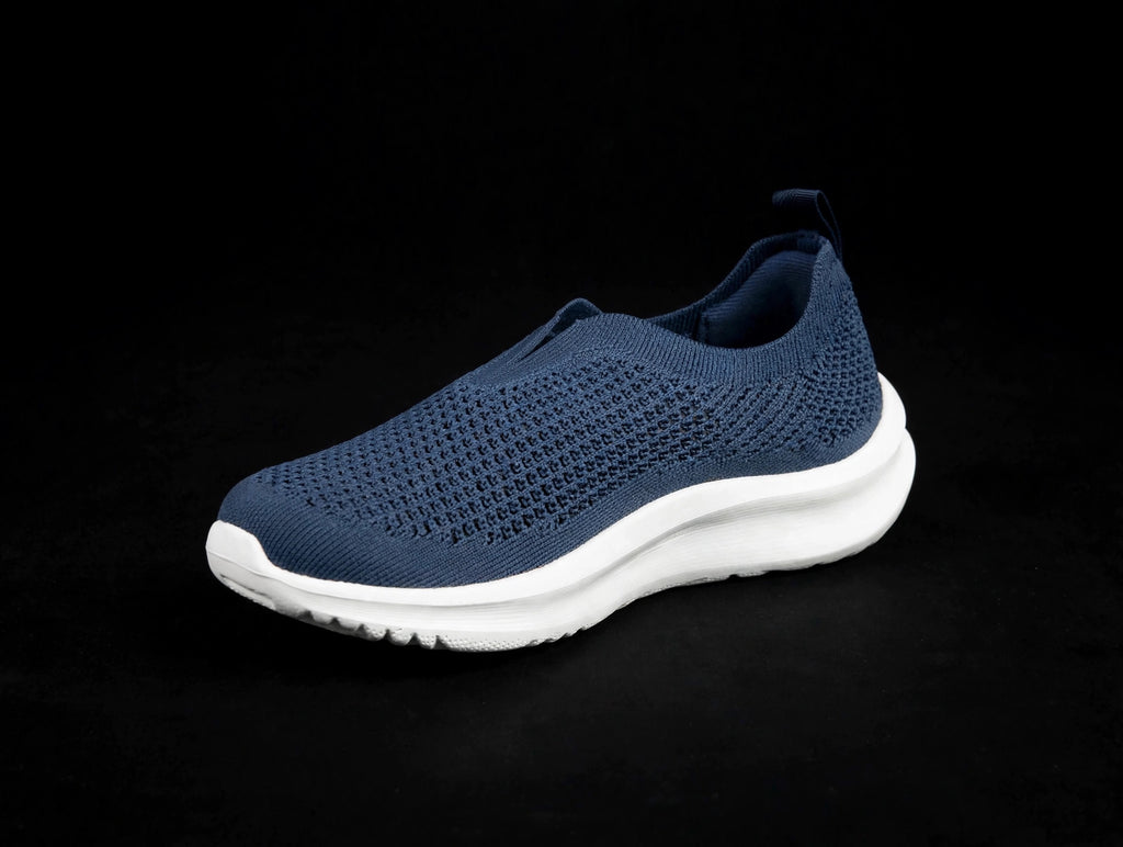 Clarks Cloudsteppers "Solevana Knit" — Navy — Women's 8W