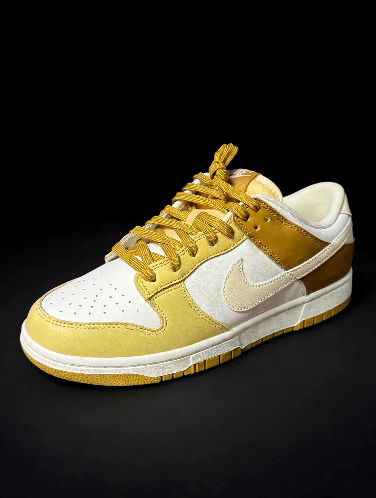 Nike Dunk Low Retro 'Bronzine' — FZ4042-716 — Men's US 11