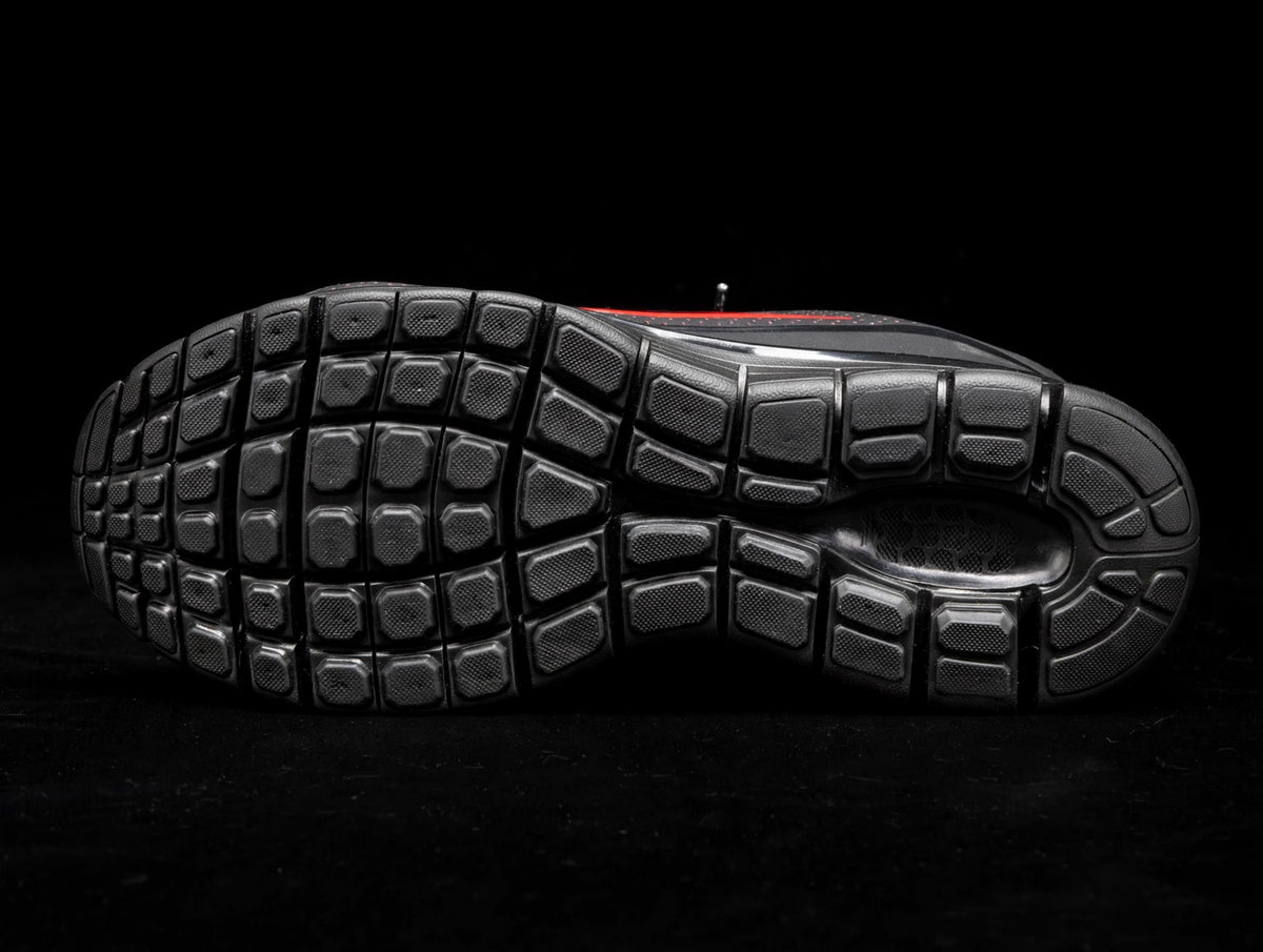Nike Free Run+ 2 black red 432735-006 — outsole view