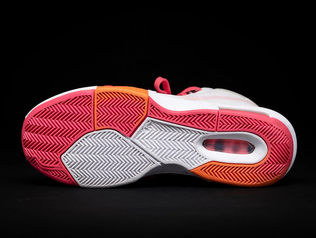 nike-lebron-witness-8-05-sole.webp