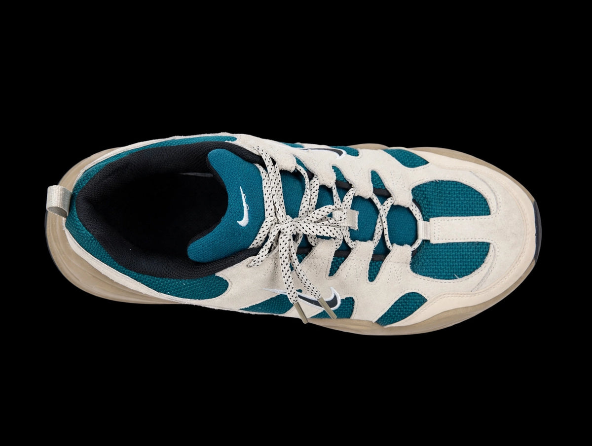 nike-tech-hera-04-top.webp