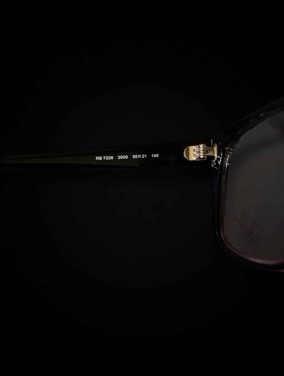 Ray-Ban RB7228 temple print